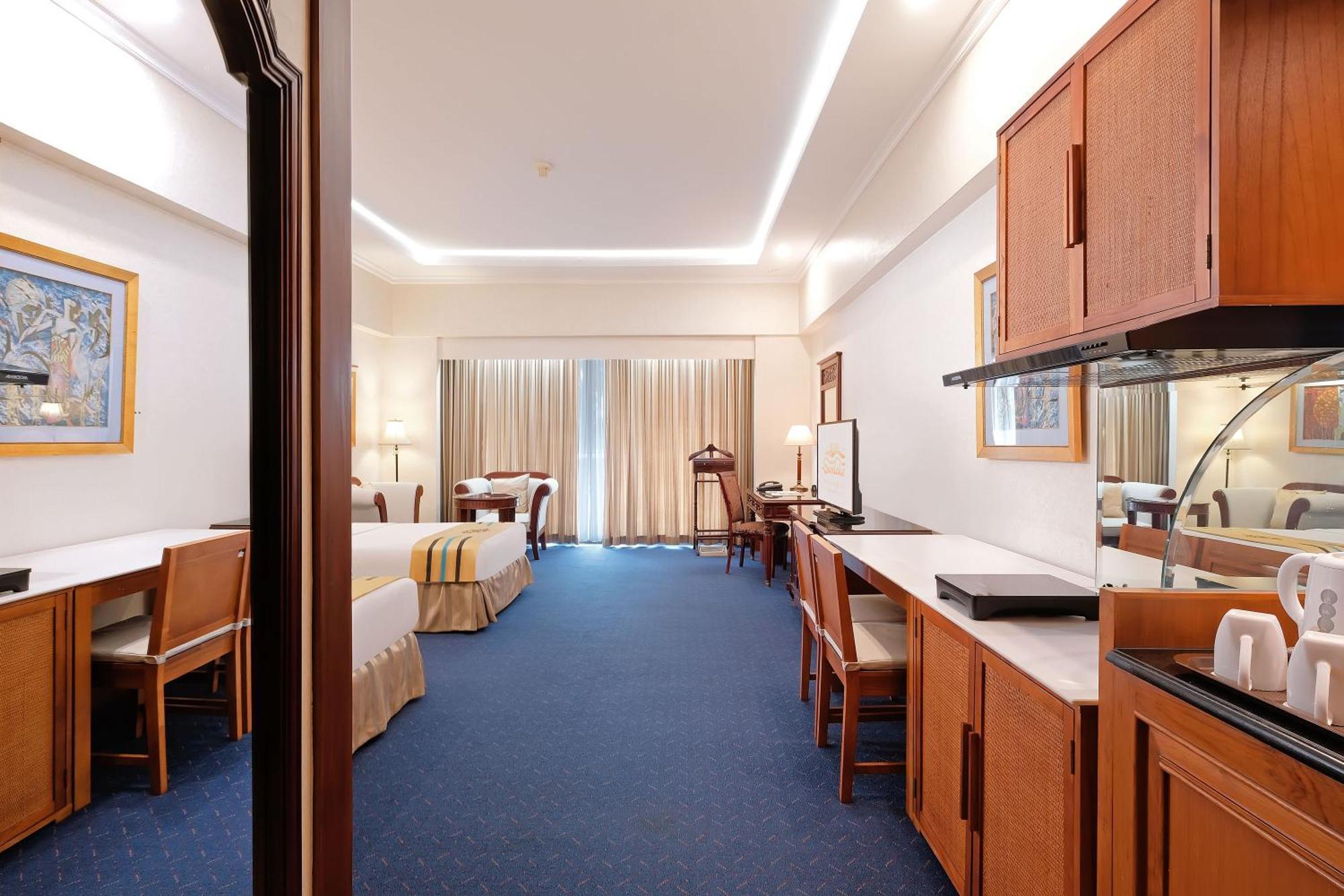 Sunlake Jakarta